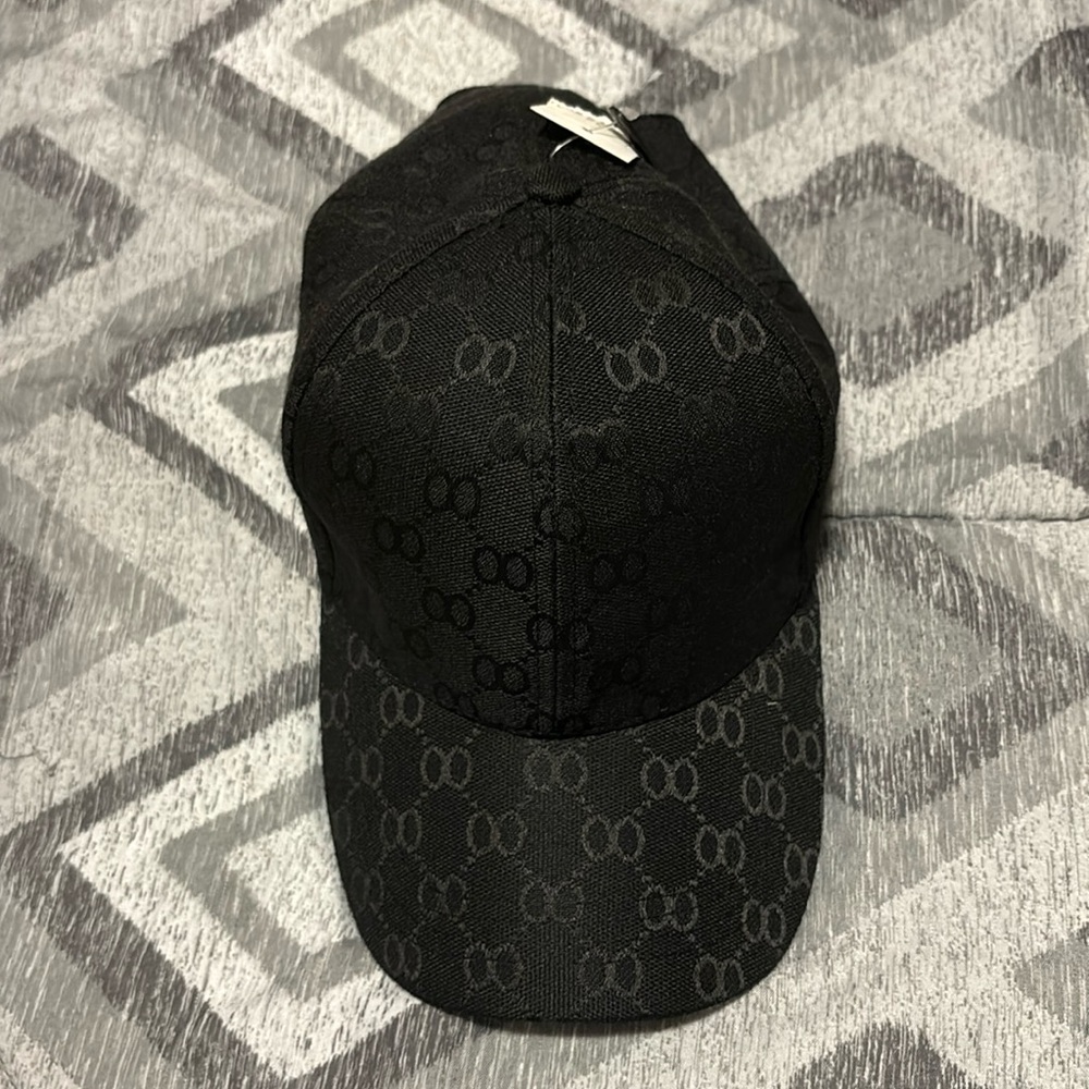 Elegant Black Patterned Women's Cap